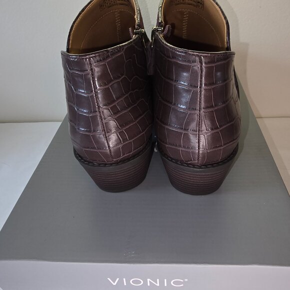 Vionic Marissa bootie, Women's US Size 11, Chocolate Suede/Croc Water resistant - Picture 5 of 7